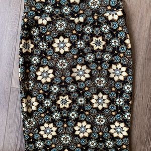 Lularoe Cassie skirt